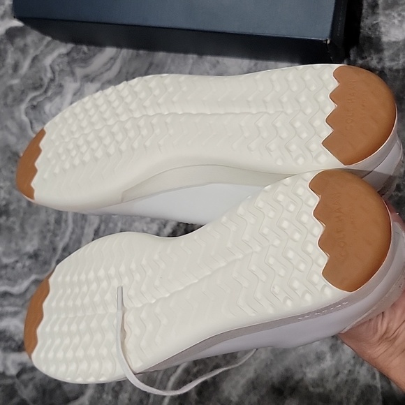 NWT Women's Size 11 Cole Haan tennis shoe - Picture 9 of 10